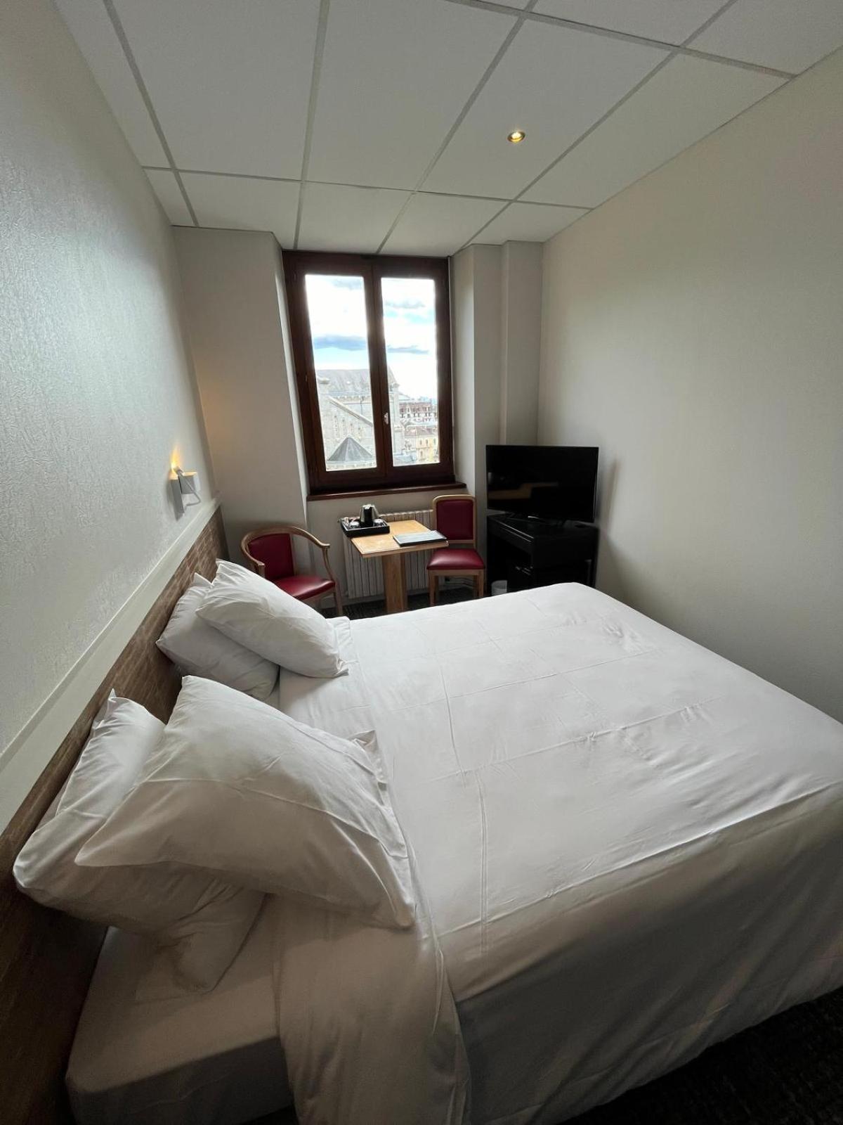 Standard Double Room without Air-Conditioning